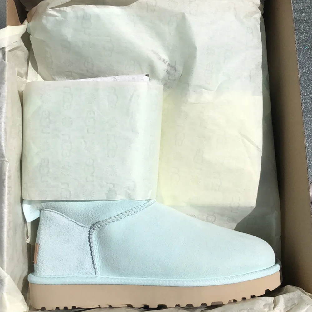 UGG Women's Bailey Bow II Boot - Picture 8 of 11